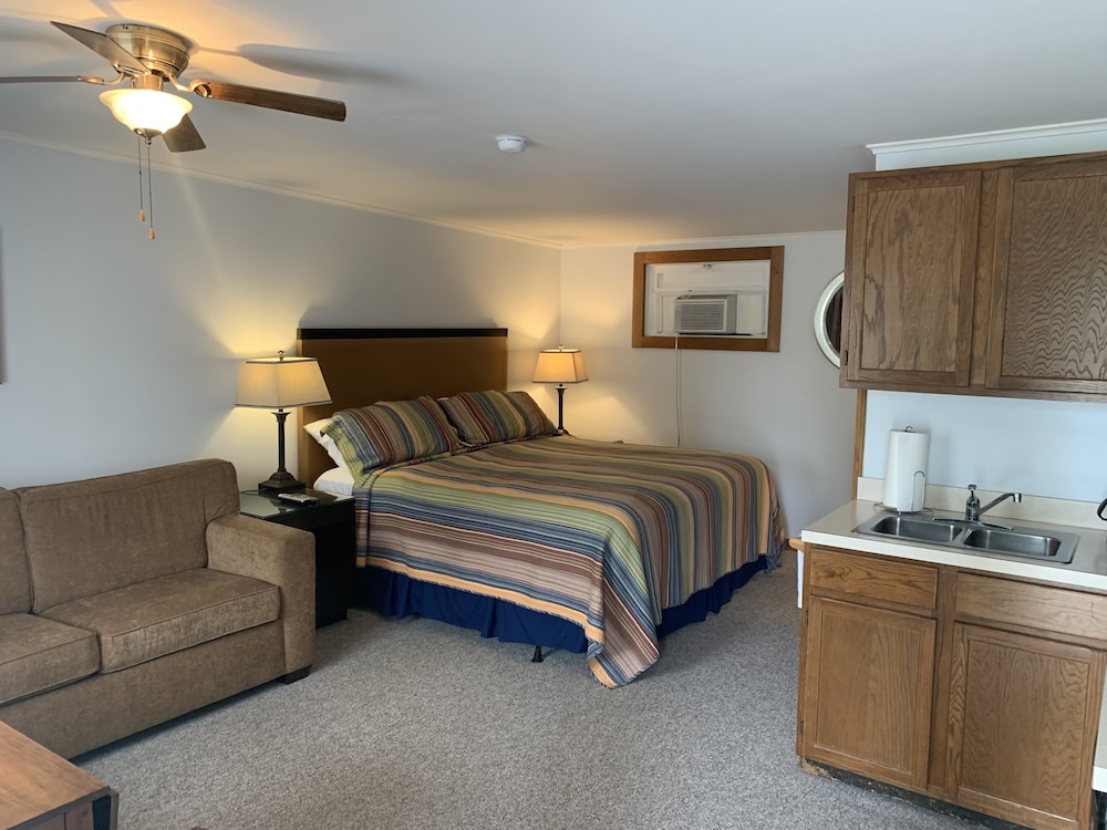 Maple Lane Empire - photo 6