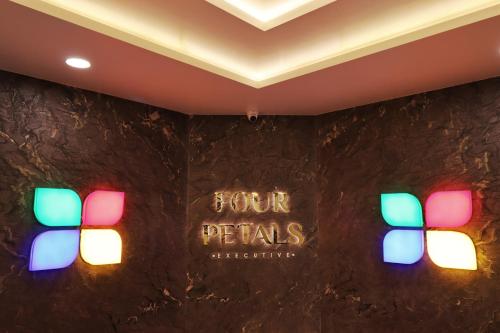 Four Petals Executive by LHMS — Akalkot — photo 5