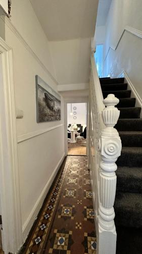 Victorian modern house — 4-Star Luxury Hotel in Newport, United Kingdom