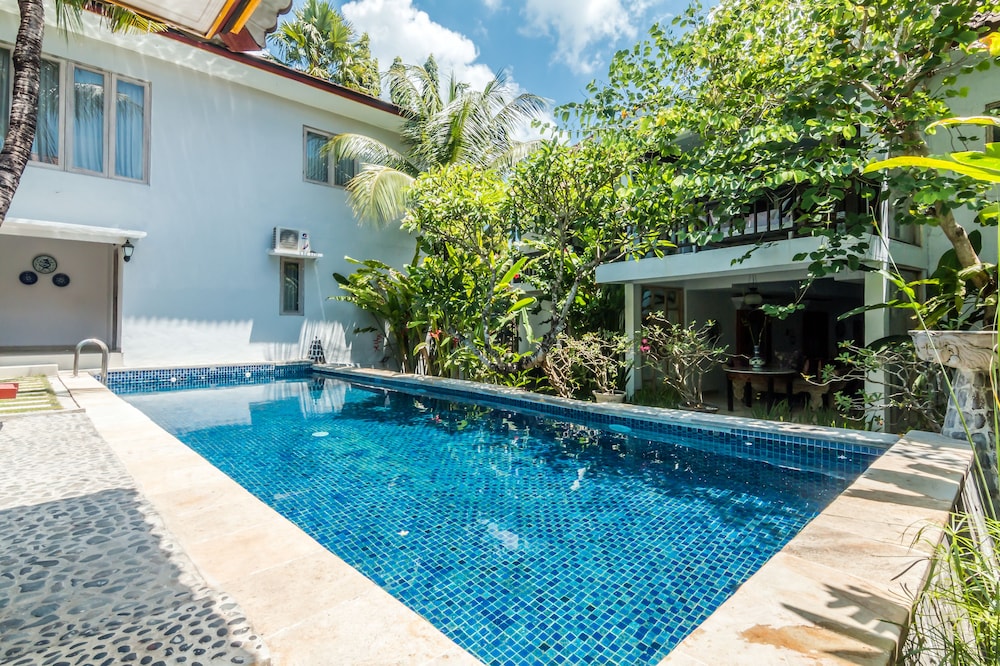 ZEN Rooms Seminyak Umalas Kauh in Kerobokan, Indonesia