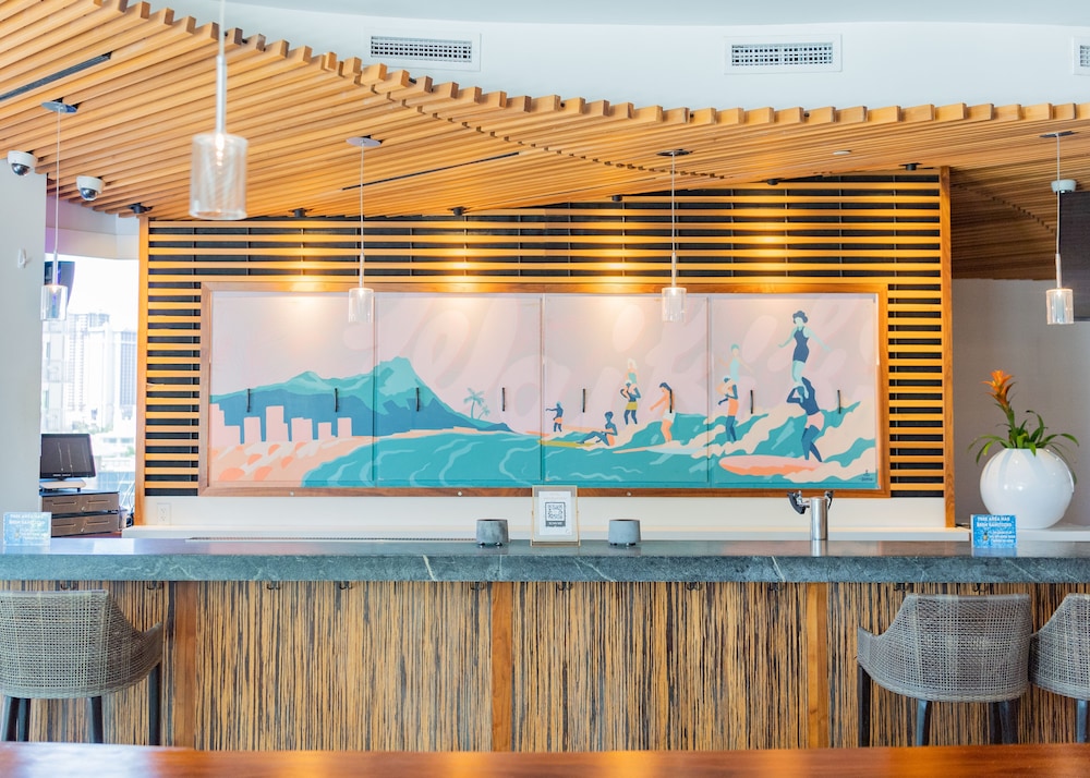 Hyatt Centric Waikiki Beach - photo 8