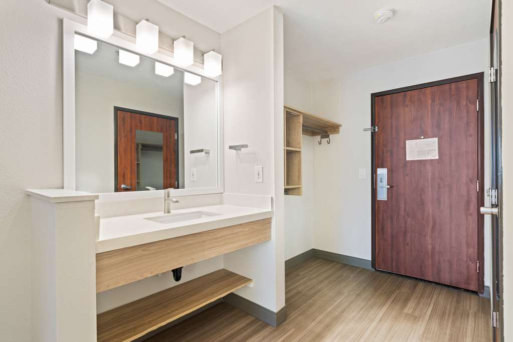 Best Western Lake Oswego Portland Hotel & Suites - photo 51