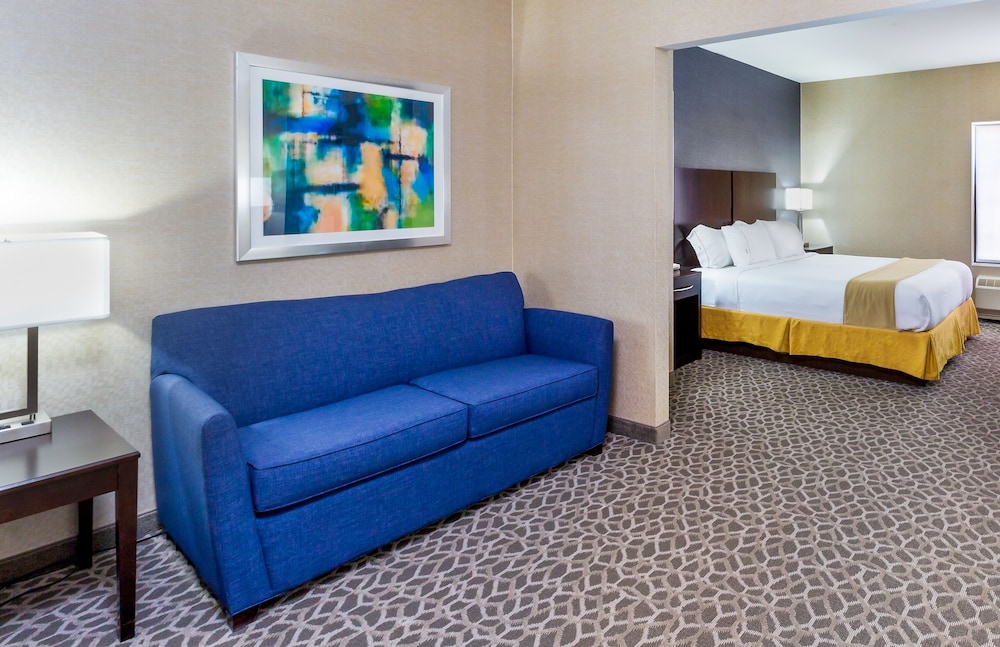 Holiday Inn Express Hotel & Suites Mt. Holly by IHG - photo 6