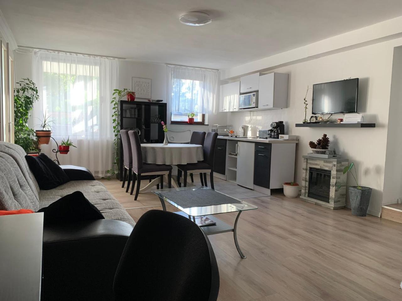 Piknik Apartmant — 4-Star Luxury Hotel in Fertorakos, Hungary