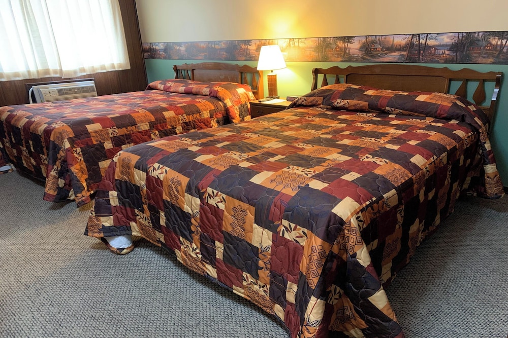 Love Hotels Voyageur by OYO at International Falls MN - photo 24