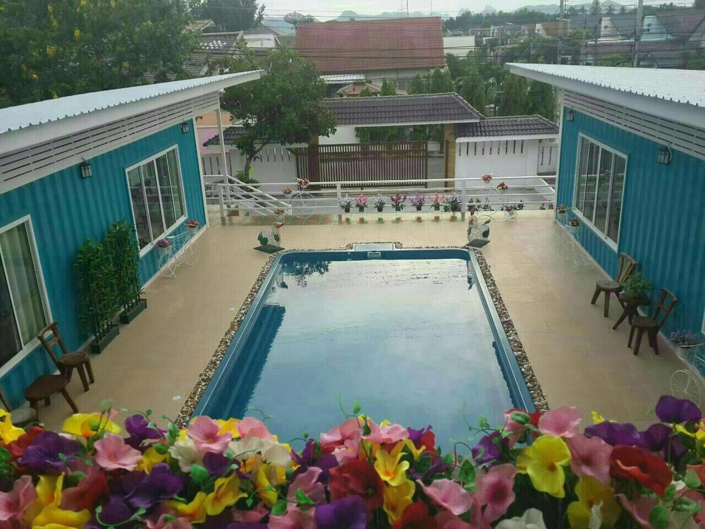 Farsai Homestay — 4-Star Luxury Hotel in Lop Buri, Thailand
