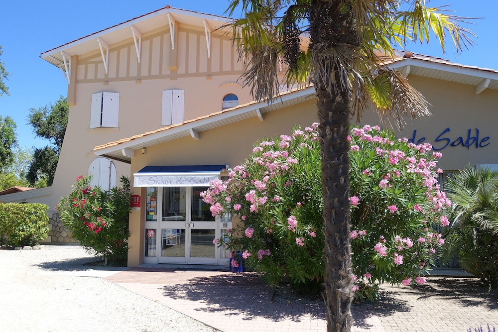 Hôtel Le Grain de Sable — Ares — photo 3