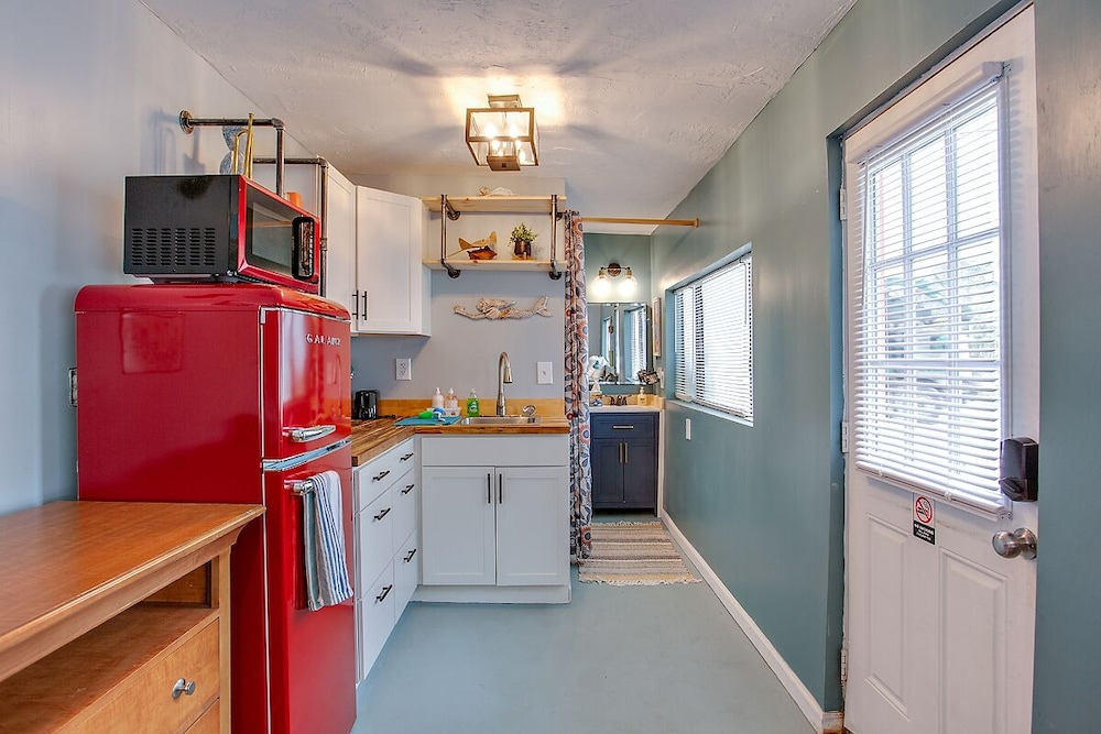 The Panacea Motel - photo 36