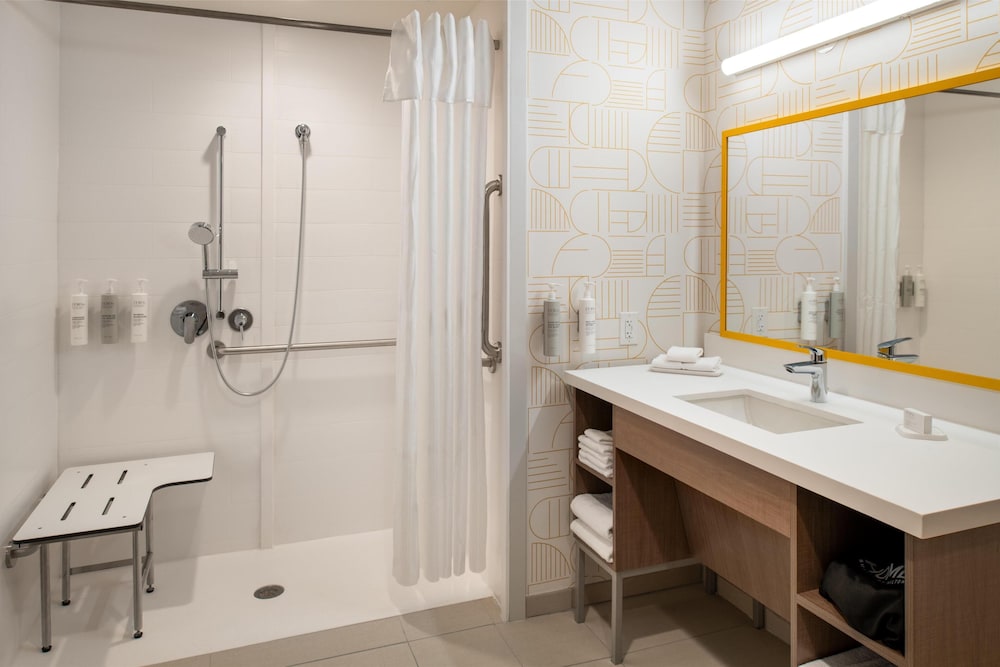 Home2 Suites by Hilton Woodland Sacramento - photo 22
