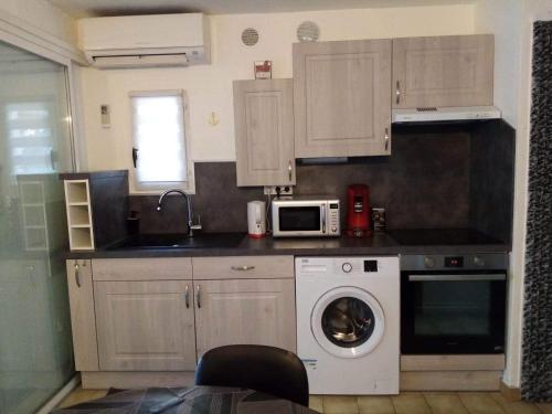 Zenatitude - carbon neutral hotel in Marseillan