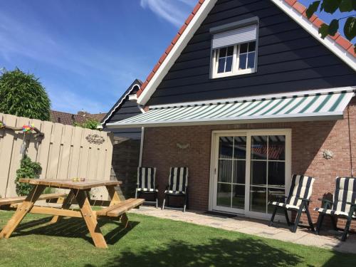 Homarus Bed By The Sea — 4-Star Luxury Hotel in Westkapelle, Netherlands