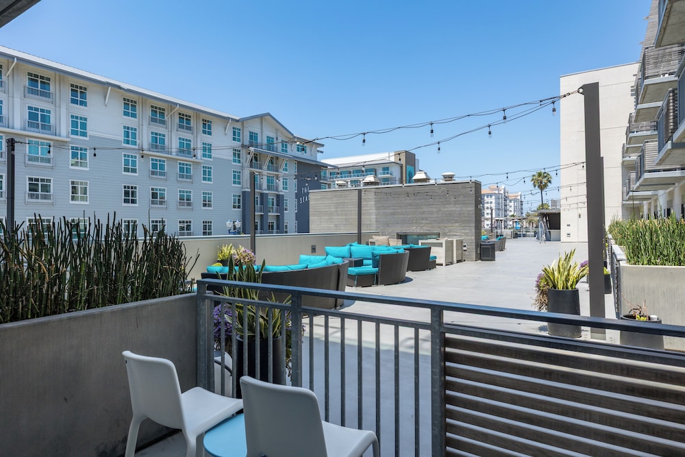 SpringHill Suites by Marriott Oceanside Beach - photo 26