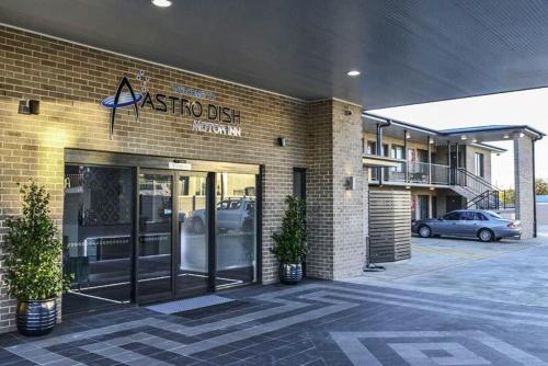 Aastro Dish Motor Inn - carbon neutral hotel in Parkes