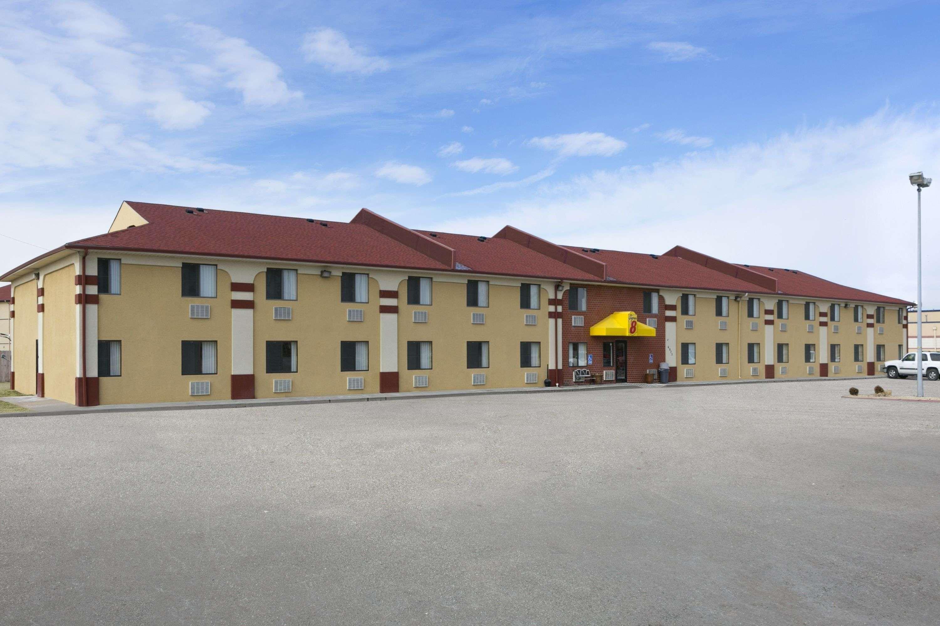 Super 8 by Wyndham Park City North Wichita Area - featured photo