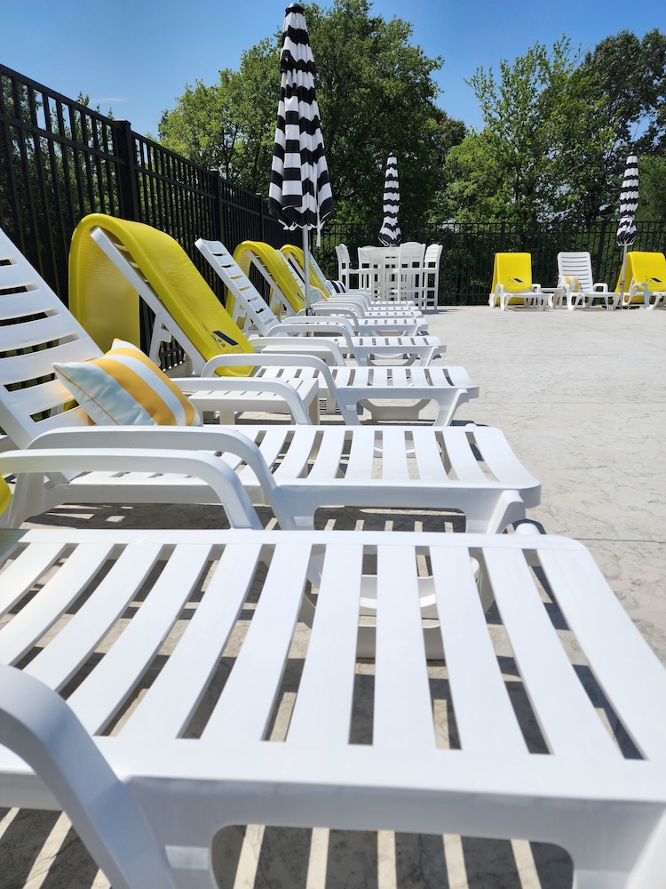 The Lakehouse Inn at Sledd Creek - photo 32