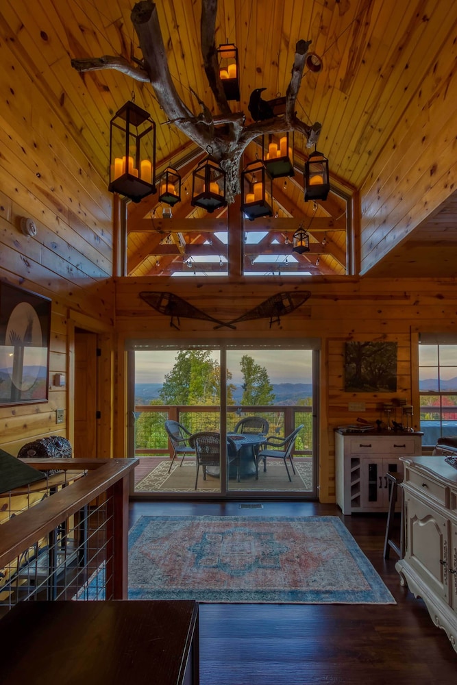 Woodsy Retreat with Fire Pit And Resort Amenities - photo 20