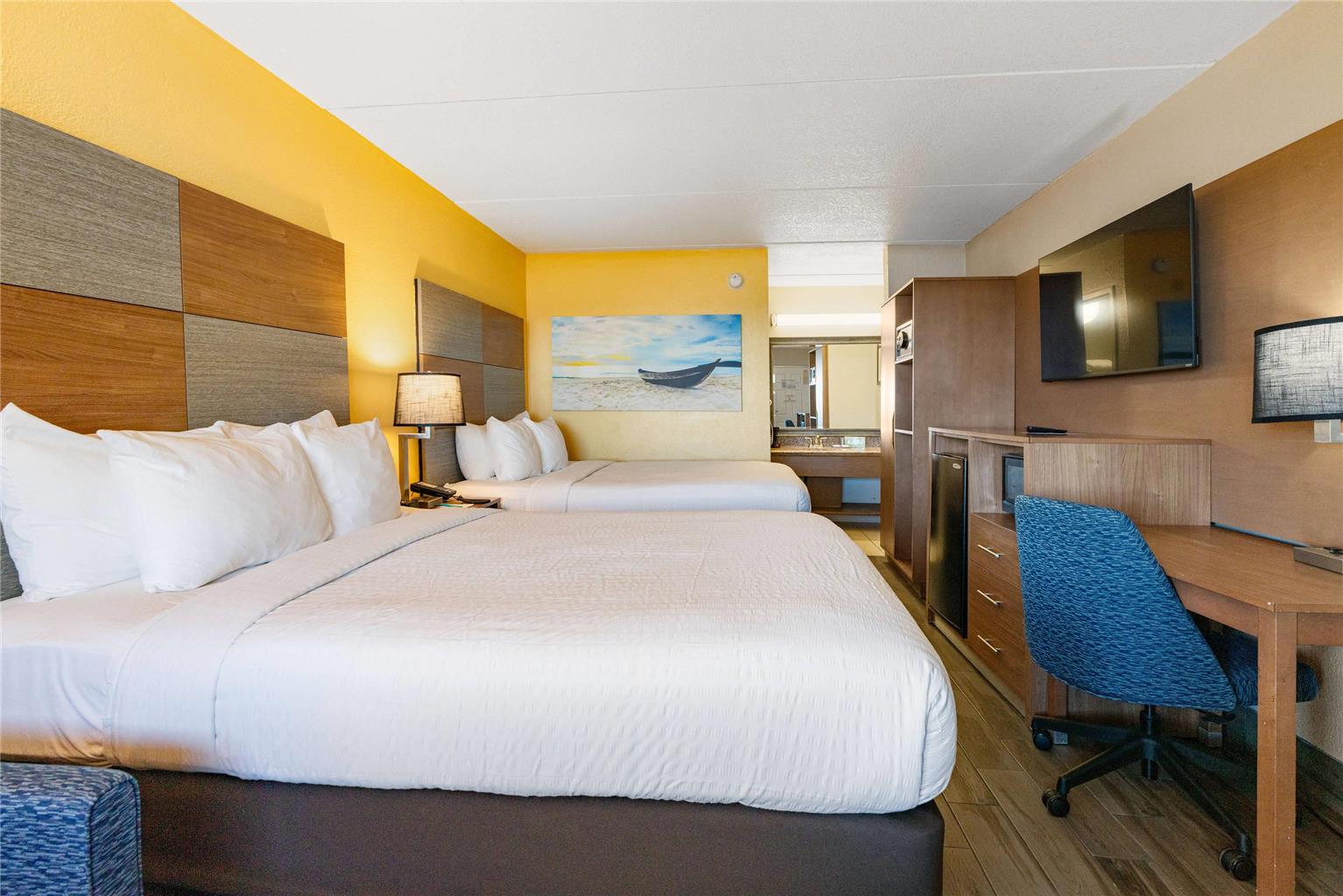 Clarion Pointe Galveston Beachfront - photo 20