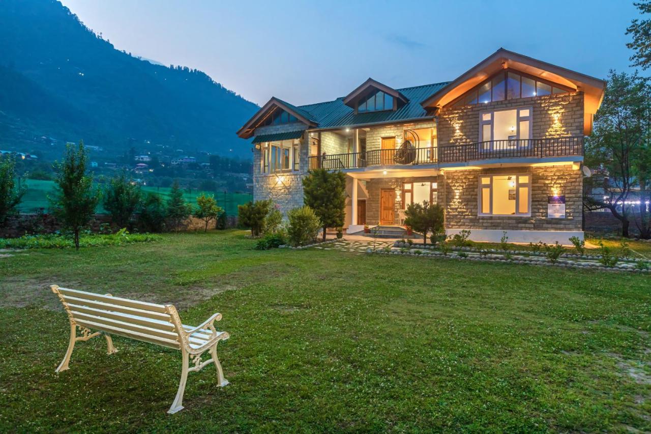 Saffronstays Persimmon House Raison — 4-Star Luxury Hotel in Kulu, India