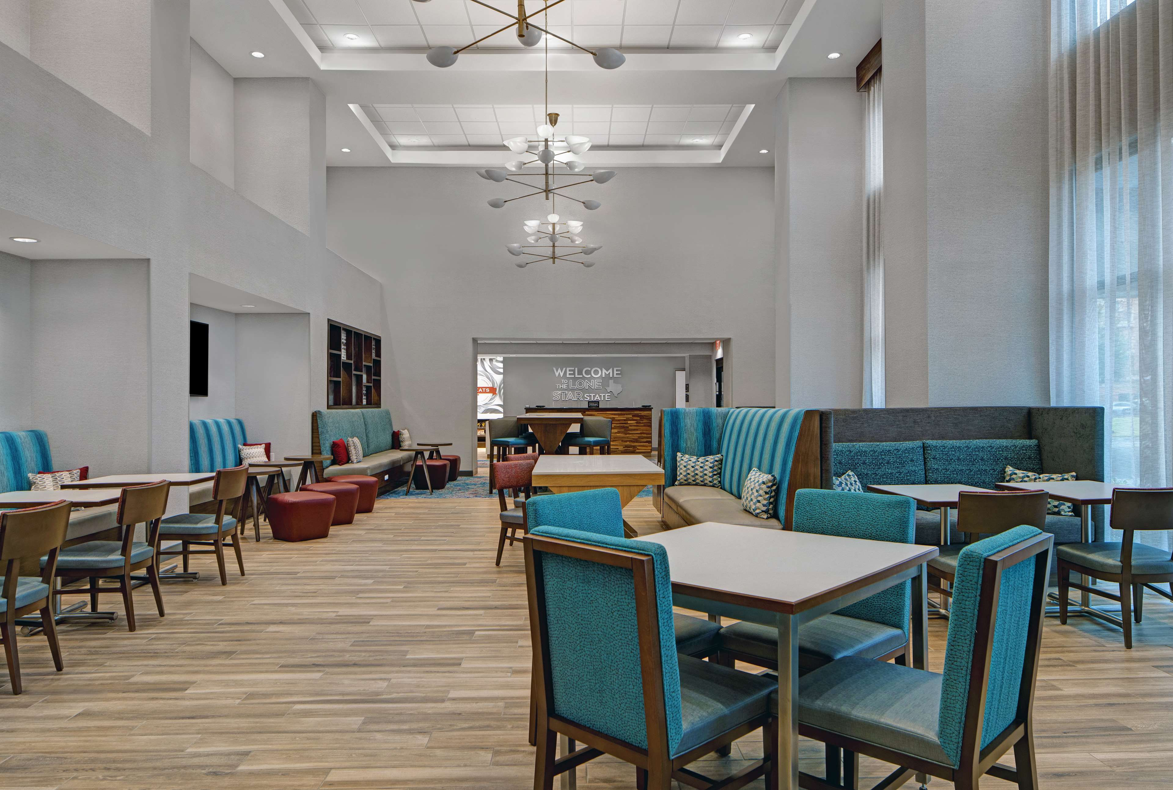 Hampton Inn & Suites Farmers Branch Dallas - photo 12
