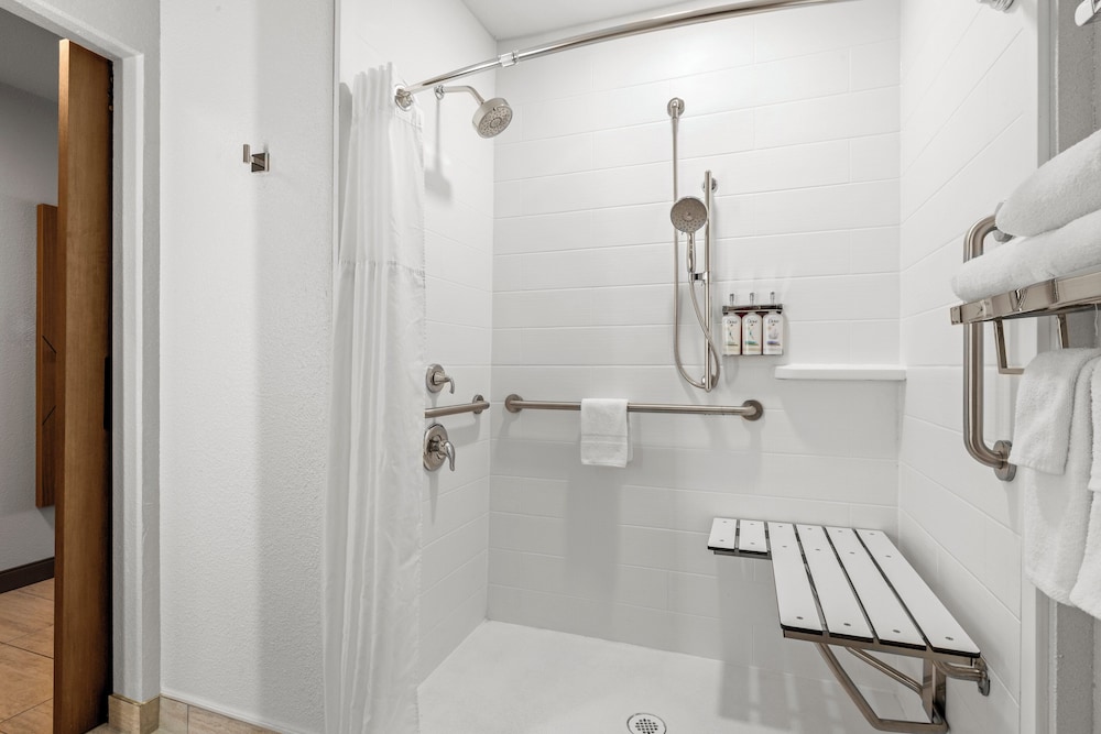 Holiday Inn Express & Suites Phoenix West Tolleson by IHG - photo 36