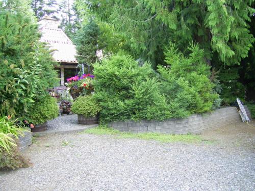 Garden House — 4-Star Luxury Hotel in Courtenay, Canada