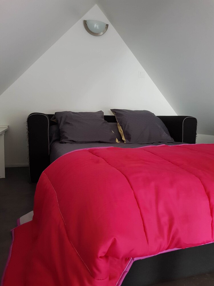 Christine - carbon neutral hotel in Saint-Pierre-Des-Corps