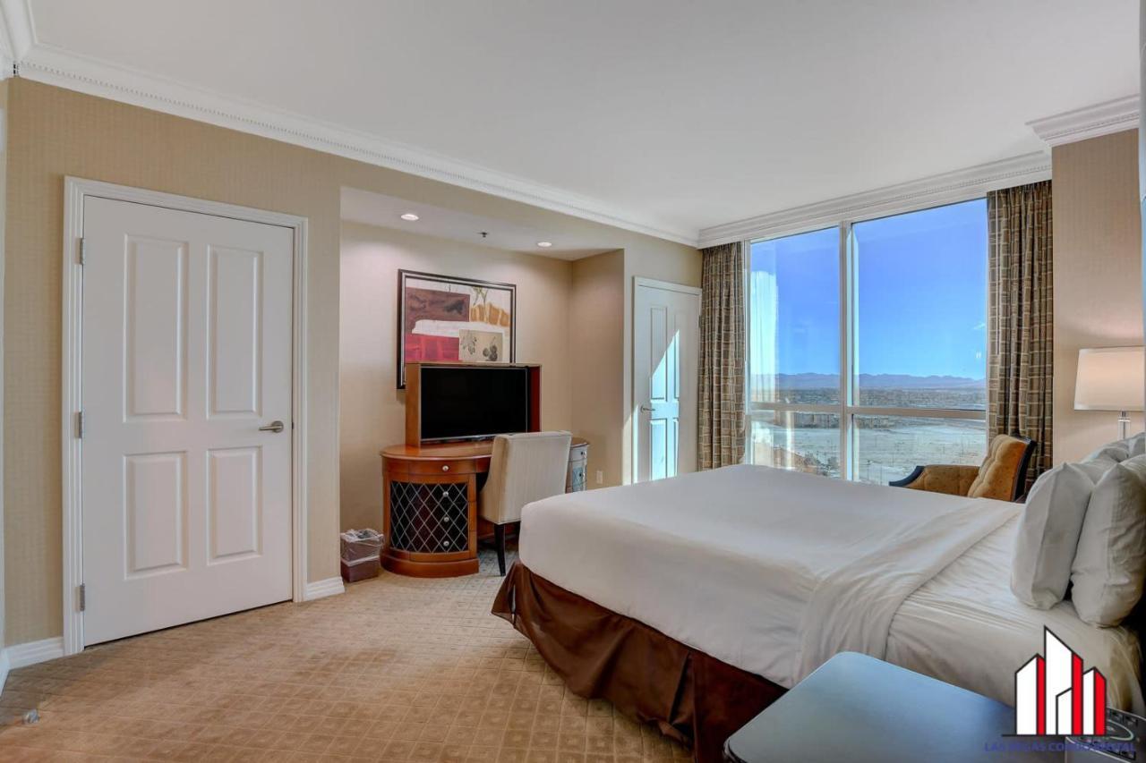 MGM Signature 20 608 1Br 2Ba Balcony Jacuzzi Suite