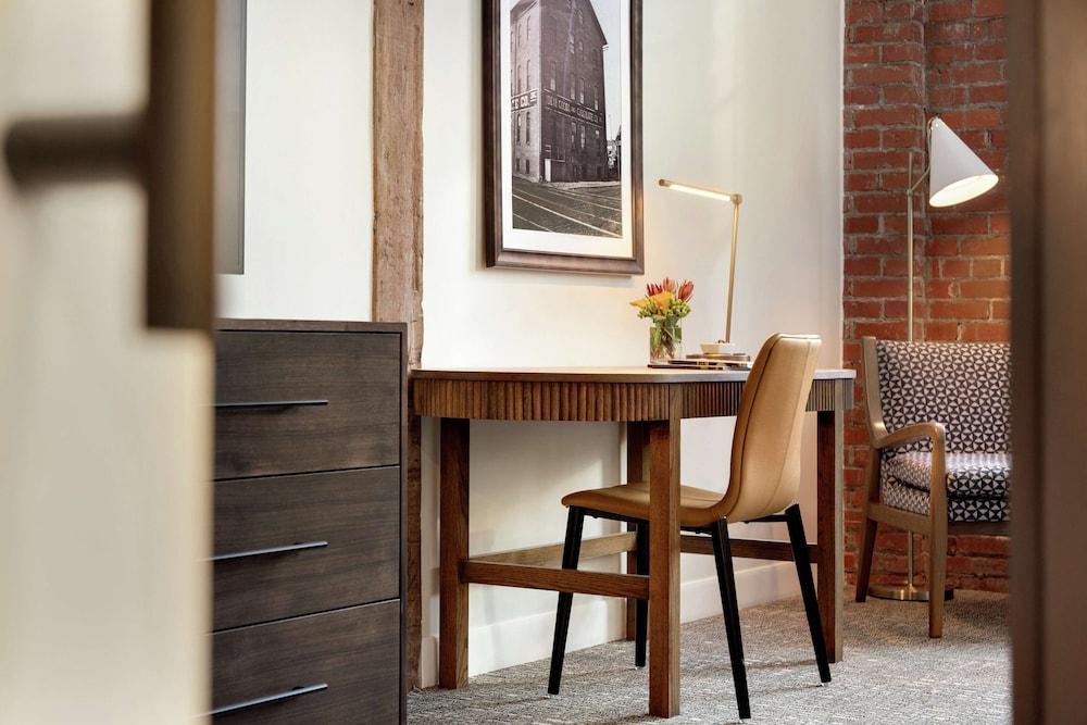 The Wilbur Lititz Tapestry Collection by Hilton - photo 23
