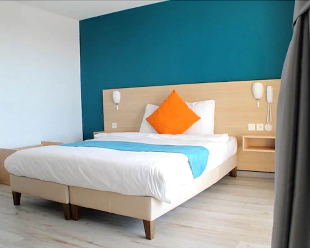 Hôtel Saglam — hotel in Goussainville