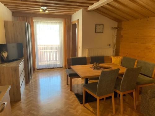 Haus Hermi — 4-Star Luxury Hotel in Nesselwaengle, Austria