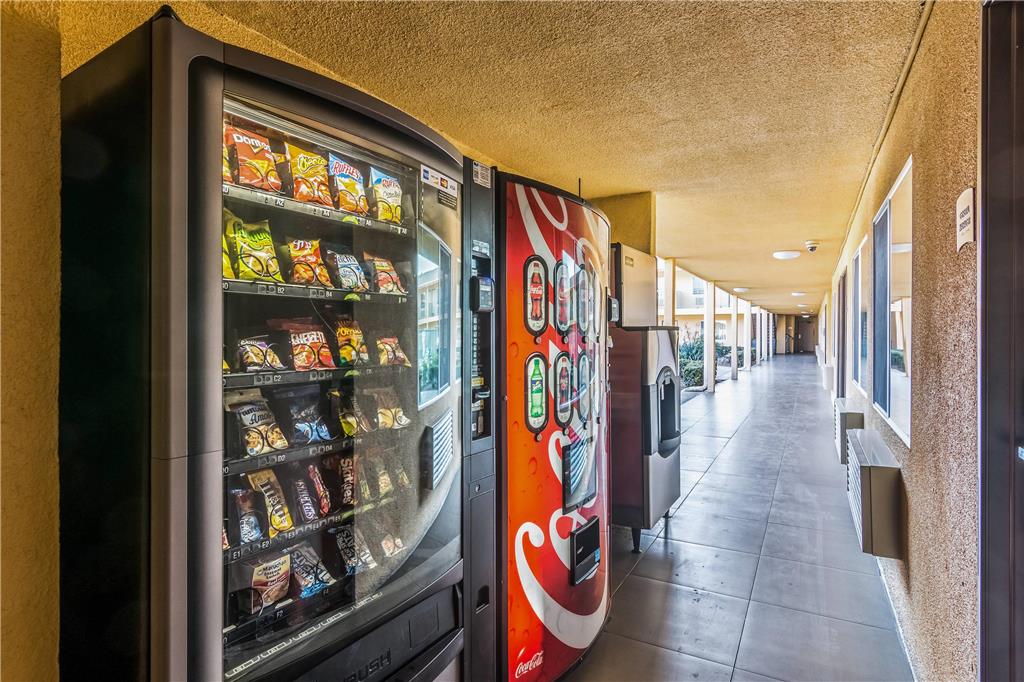 Quality Inn & Suites near Downtown Bakersfield - photo 31