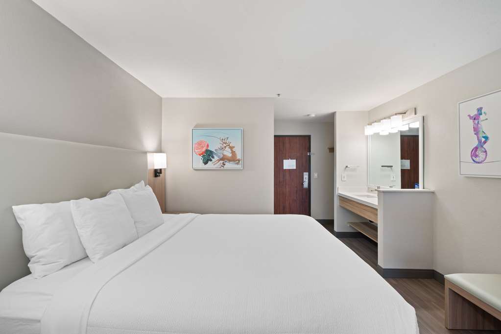 Best Western Lake Oswego Portland Hotel & Suites - photo 59
