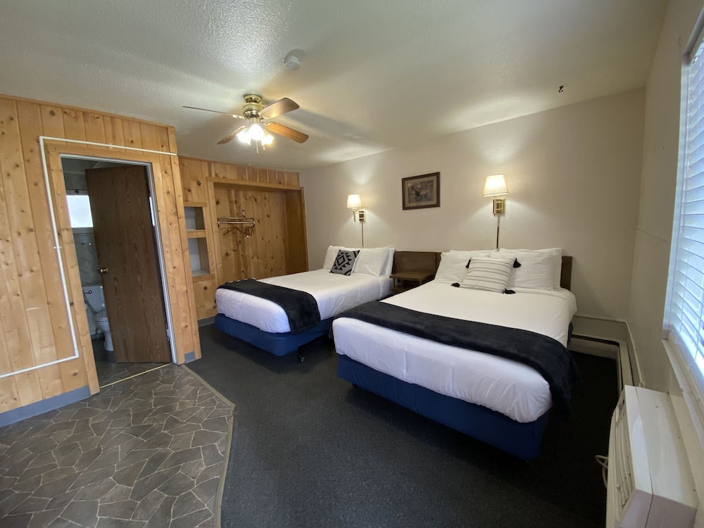 Columbia Point Resort - photo 7
