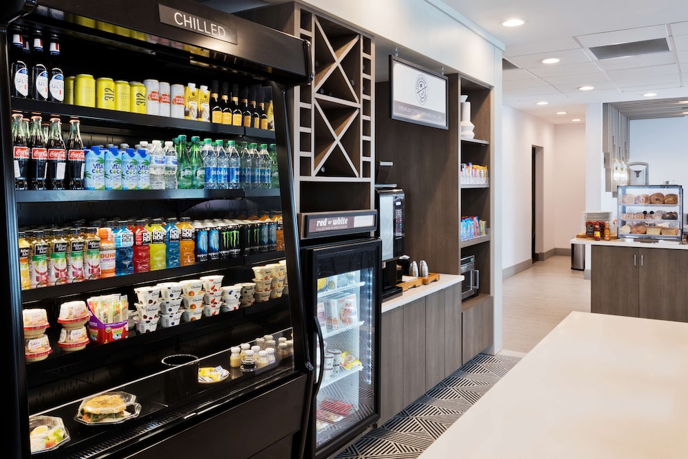 Hilton Garden Inn Birmingham Lakeshore Drive - photo 27