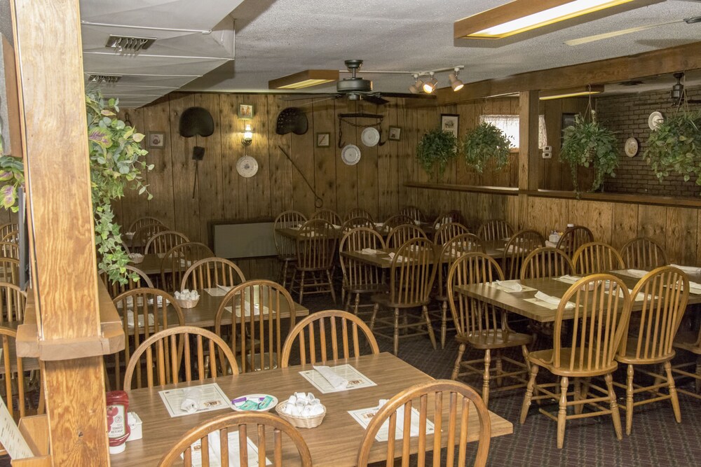 Wild Bear Inn - photo 18