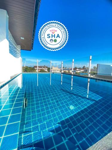 De Luxe Boutique & Rooftop in Chiang Mai, Thailand