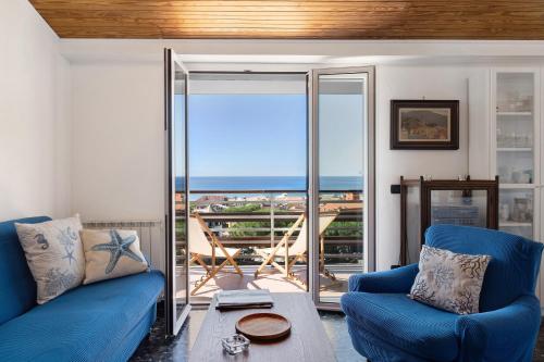 Attico Con Vista — 4-Star Luxury Hotel in Moneglia, Italy