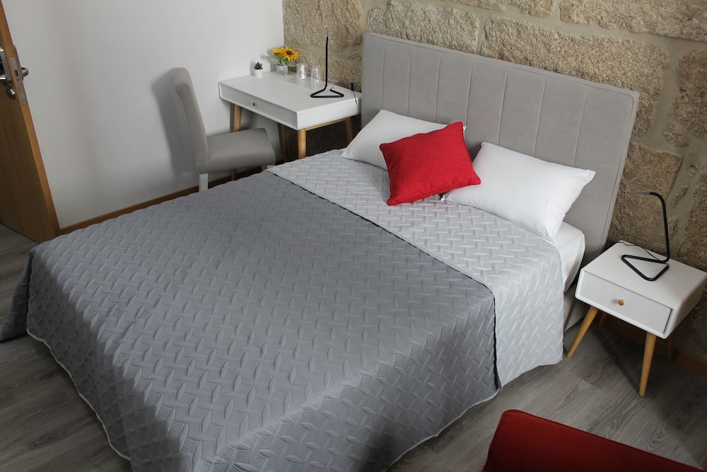 Alojamento Girassol Guest House 15045311 — Castelo Branco