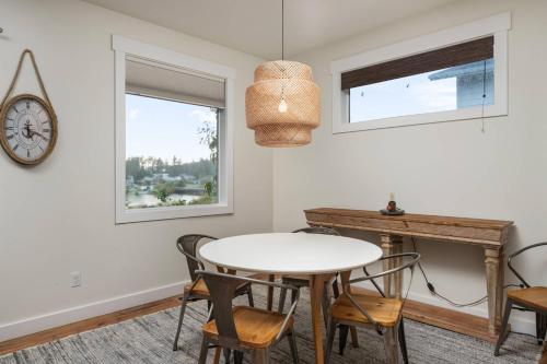 Lakeview Dunes in Warrenton, United States