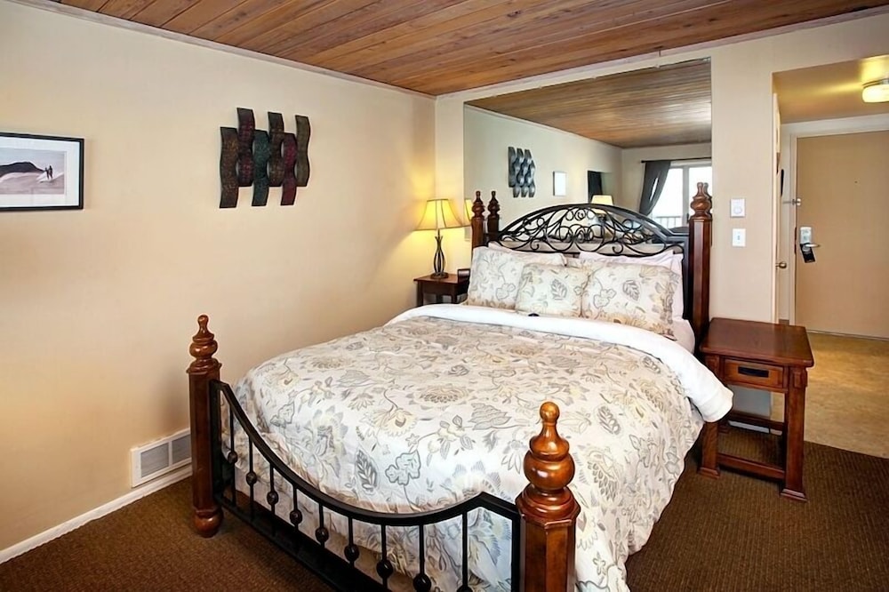 Lanai at the Cove - photo 24