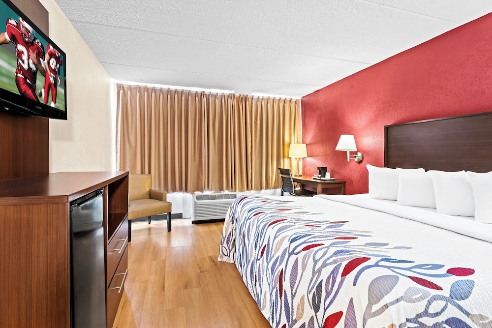 Red Roof Inn Cortland - photo 9