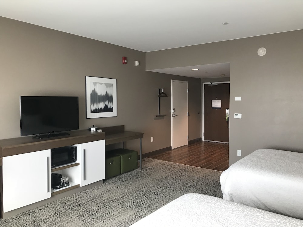 Hampton Inn & Suites St. George UT - photo 17