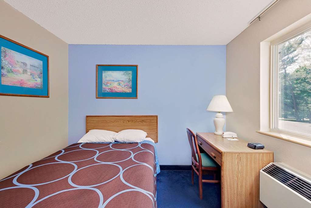 Super 8 by Wyndham Newburgh West Point Near Stewart Airport - photo 13