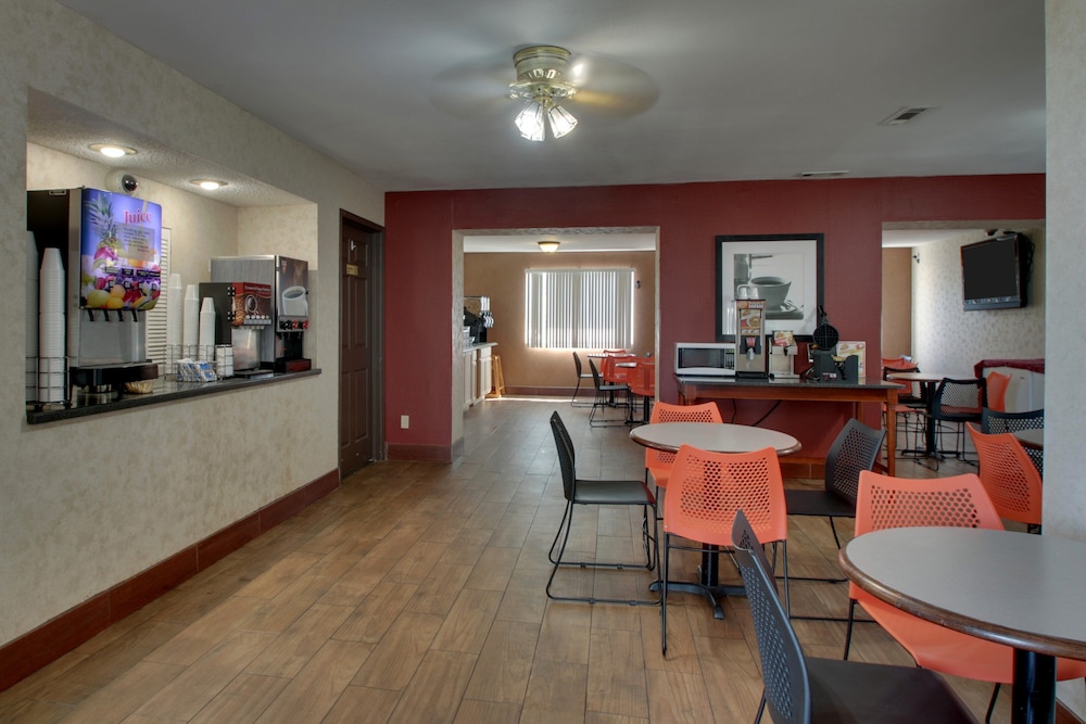 Angel Inn Central - photo 40