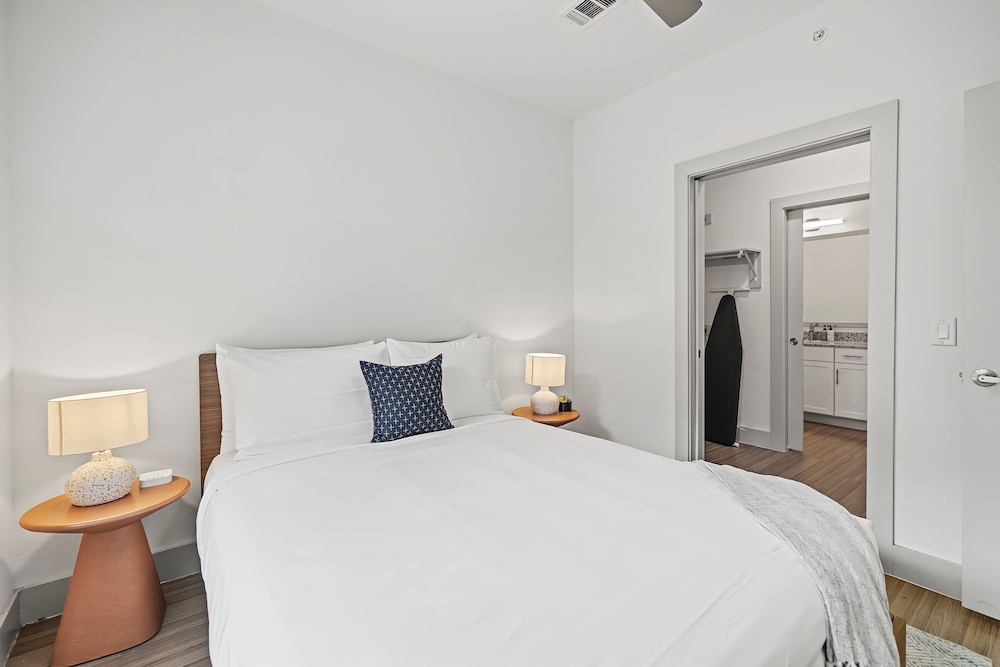 Placemakr Downtown Austin - photo 13
