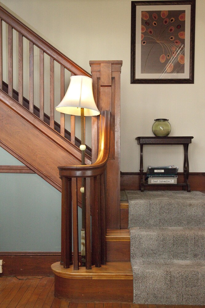 The Oxford House Inn - photo 2