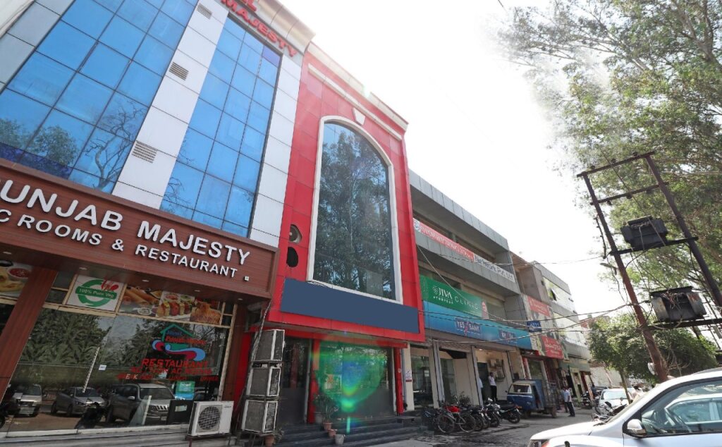 OYO 13474 Punjab Regency