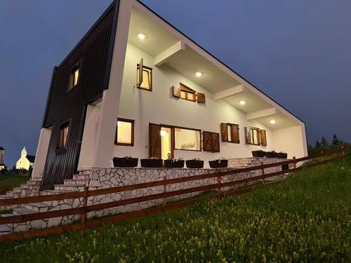Divine House — 4-Star Luxury Hotel in Zabljak, Montenegro