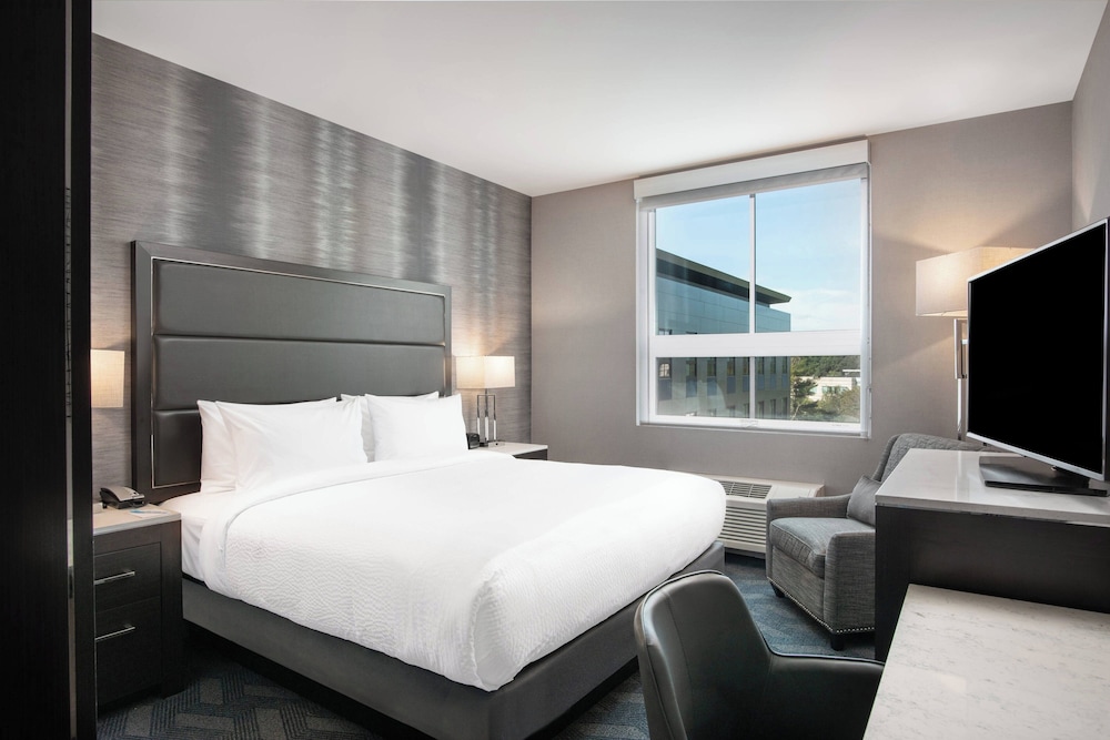 Fairfield Inn & Suites by Marriott Boston Waltham - photo 17