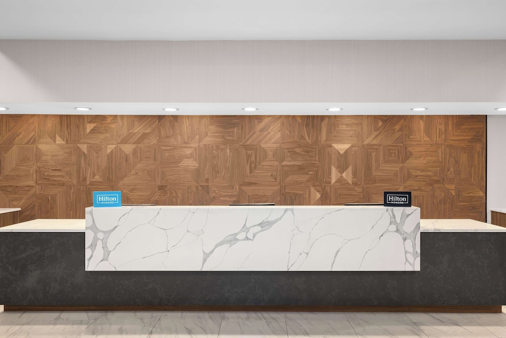 Hampton Inn & Suites Downers Grove Chicago - photo 8
